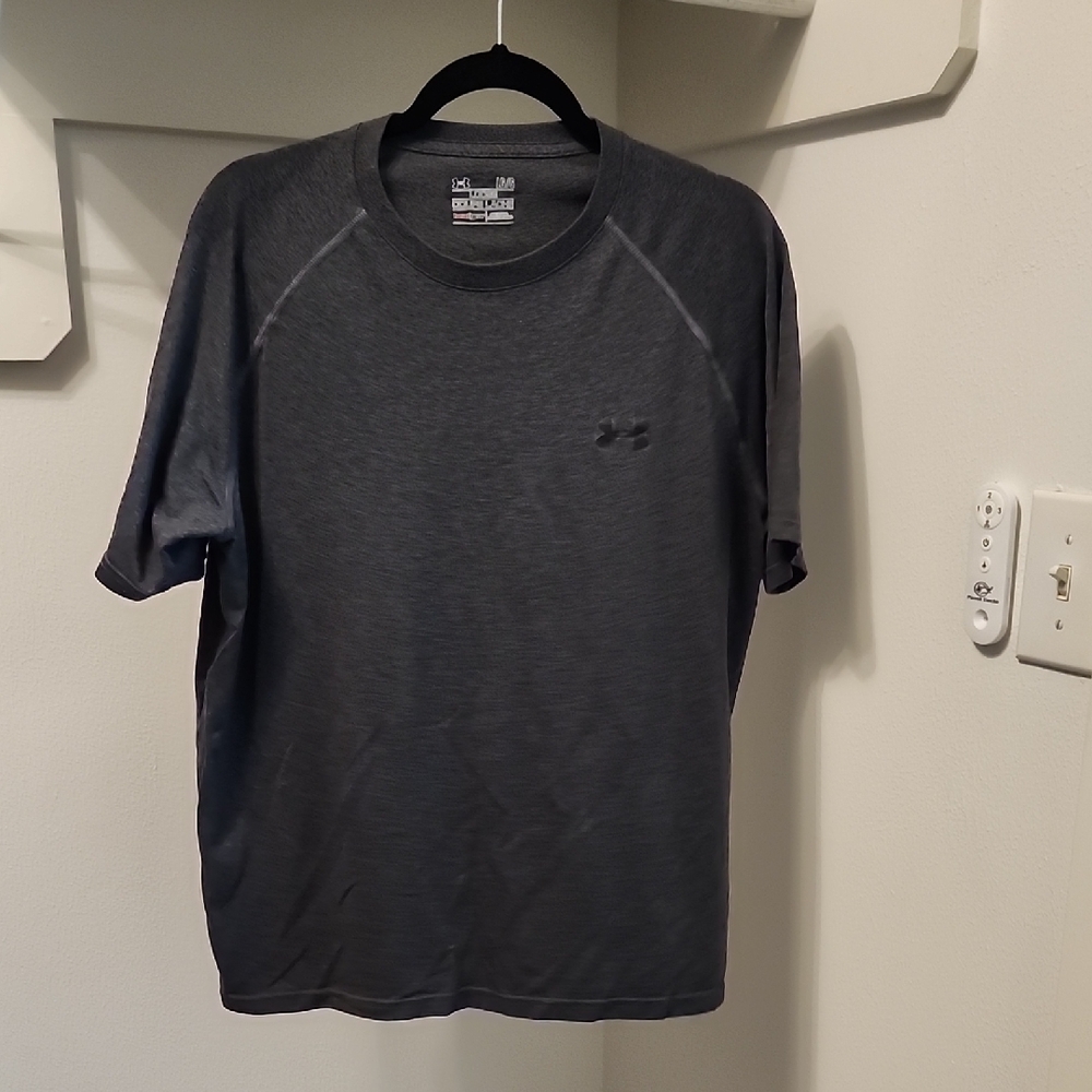 Under Armour Men's Dark Gray Short Sleeve Tee